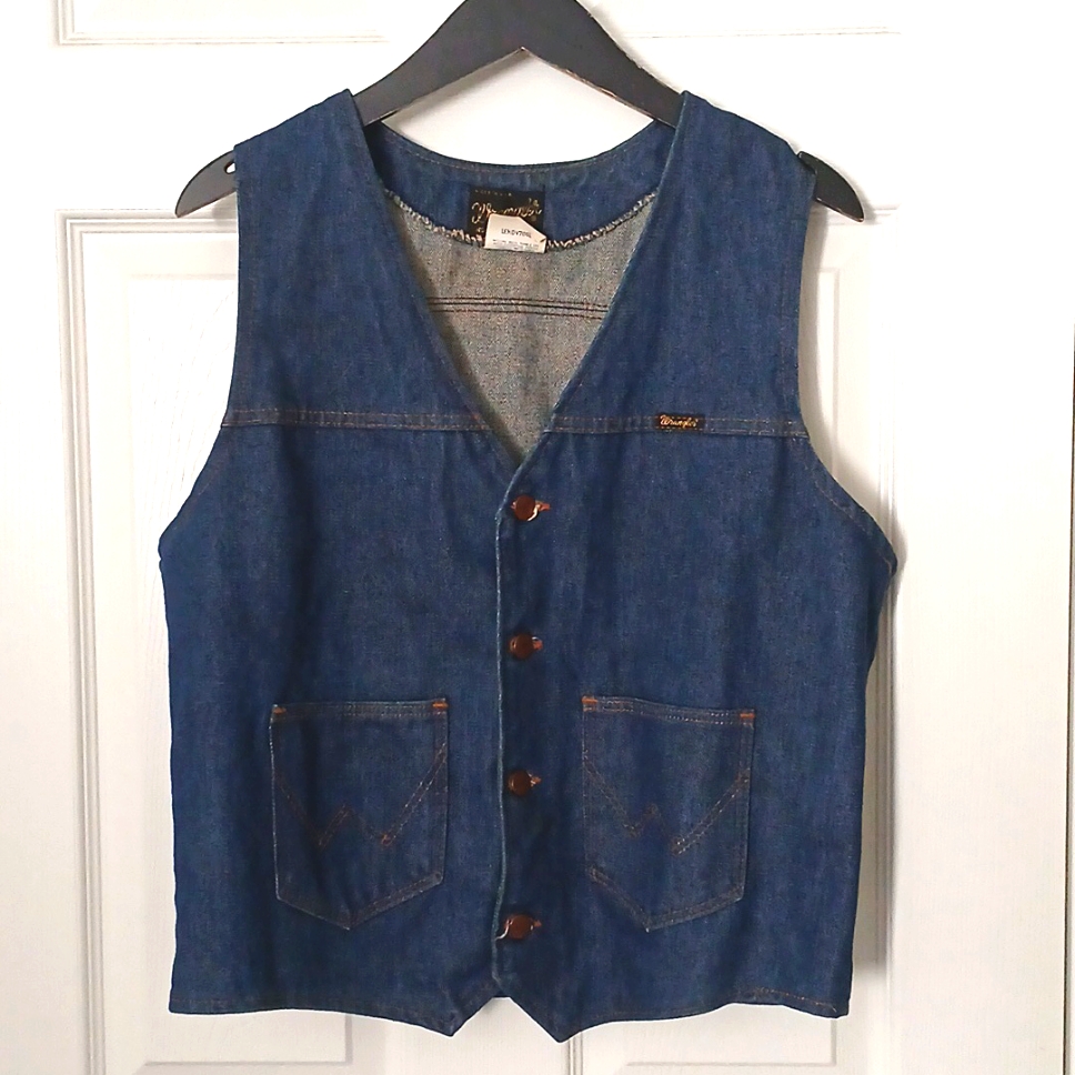 Wrangler Jean Vest 100% Cotton Made In The U.S.A Size Lg No Fault Denims